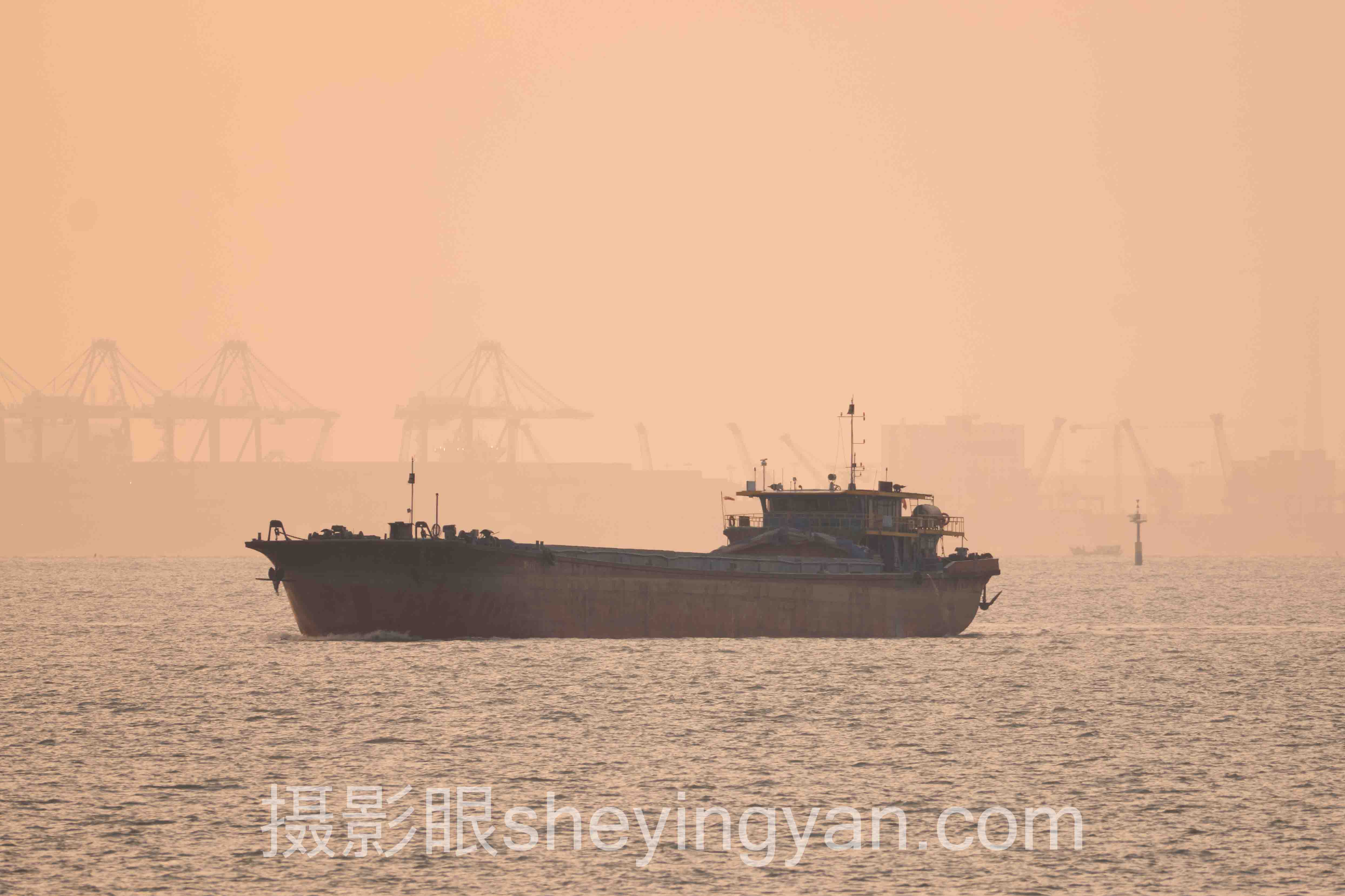 拍照男友翻身指南行业数据全景:6组数据揭示真相
